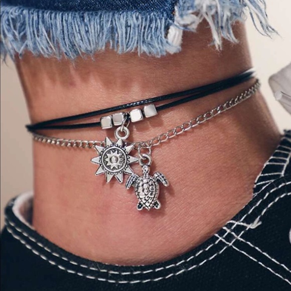 Jewelry - Layered Sun + Turtle Anklet